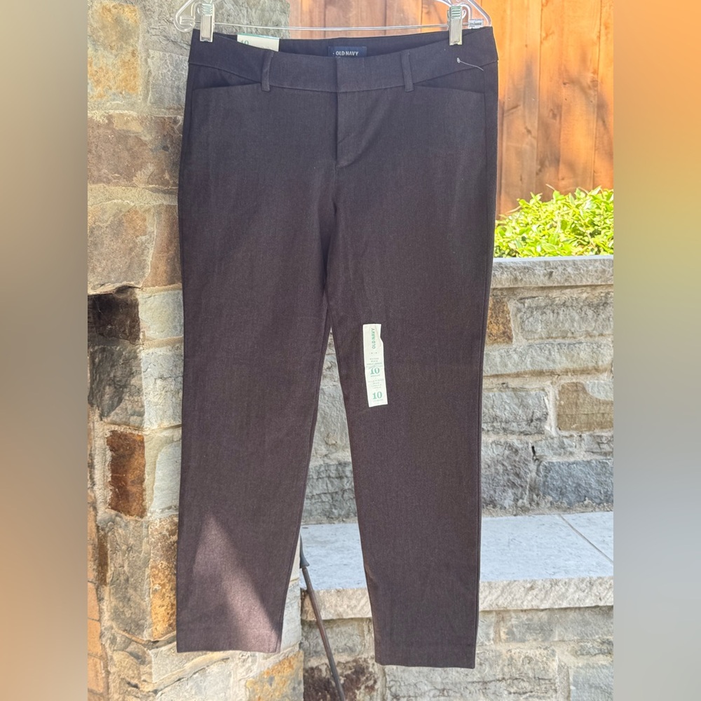 Old Navy Mid-Rise Pixie Ankle Pants
